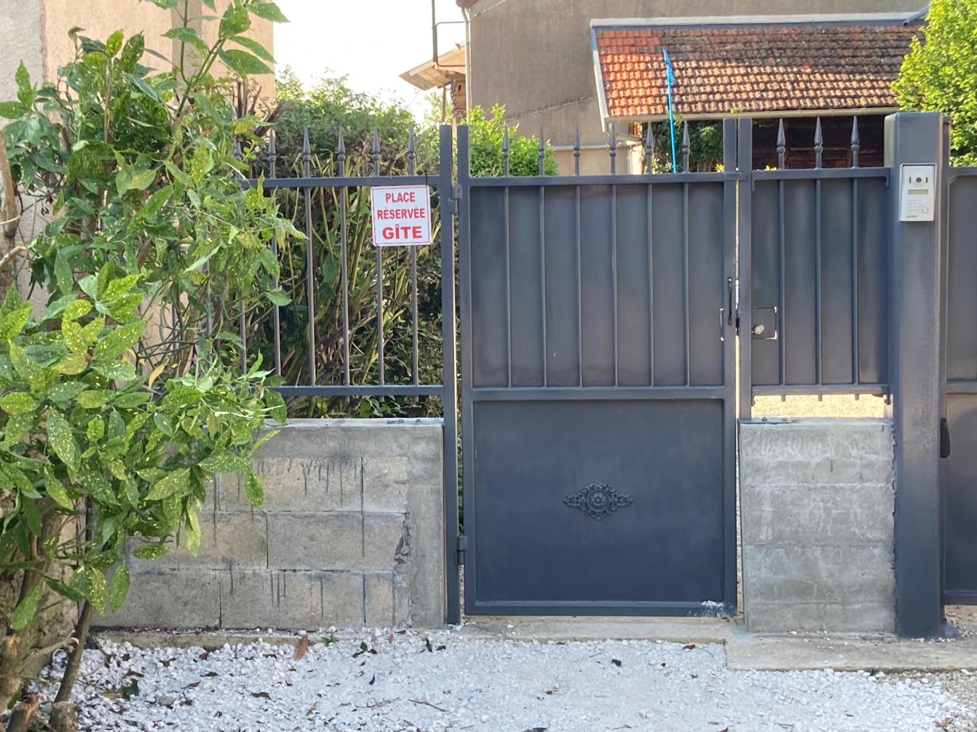 Gite Des Bons Voisins Marigny-le-Cahouet Exterior photo
